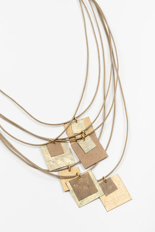 COLLAR CORTO FL PRIVATE CUERDAS Y CUADRADOS DORADOS