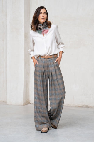 Look 45 'Estructura Lenta'