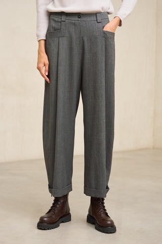 Pantalón Baru gris raya diplomática