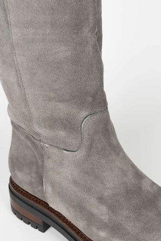 BOTAS PIELL VUELTA GRIS