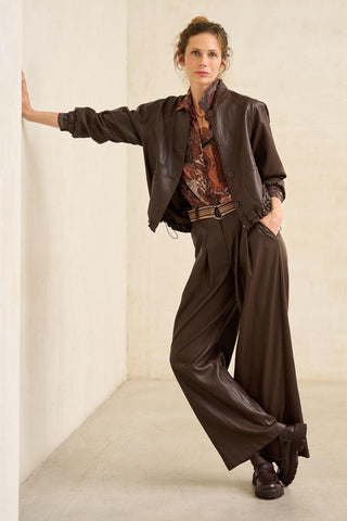 Pantalón Numa marrón chocolate piel vegana