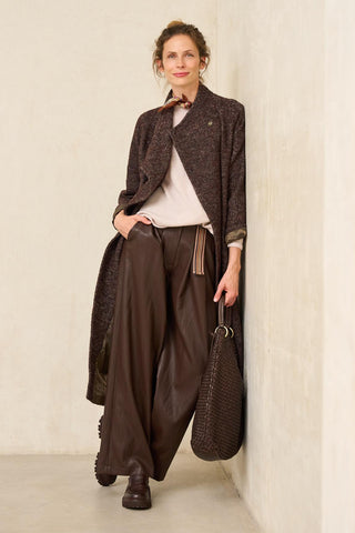 Pantalón Numa marrón chocolate piel vegana